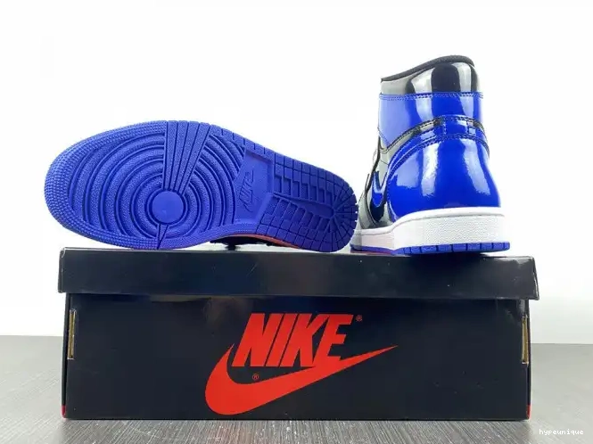 HYPE 555088-404 High Retro 1 Jordan OG 0516